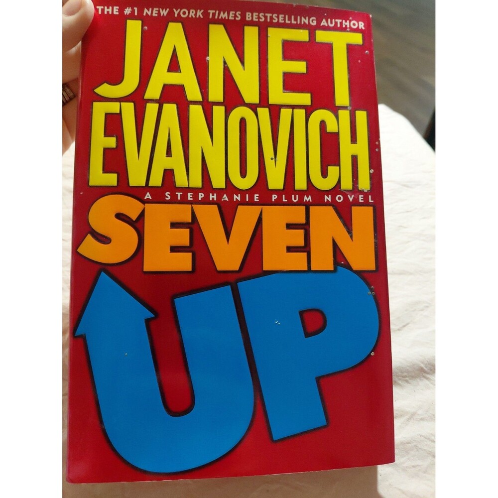 Seven Up by Janet Evanovich (2001, Hardcover)